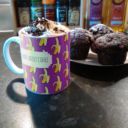 Mug Bananes À propos de café Purple Arrière - plan Ban