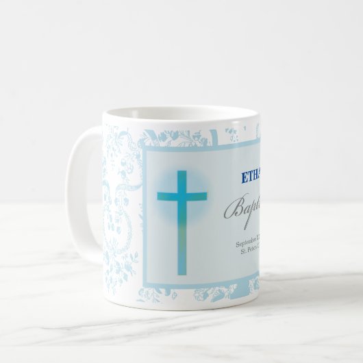 Mug Baptême de garçon au dentelle bleue (Devant gauche)