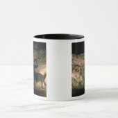 Mug Basculez la peinture d'un animal à cornes, c.17000 (Centre)