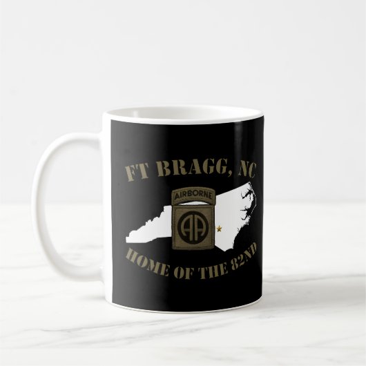 Mug Base militaire de Fort Bragg - Armée de terre Post (Gauche)