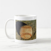 Mug Baseball Blanc Vintage couture rouge (Gauche)