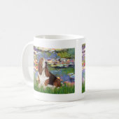 Mug Basset 2 - Lys 2 (Devant gauche)