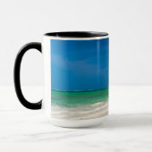 Mug Bateau de pêche traditionnel sur la plage (Gauche)