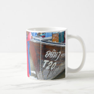 Mug Bateaux sur les îles de phi de phi de la plage ,