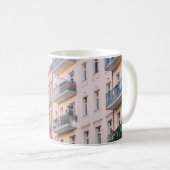 MUG BÂTIMENTS BLANCS ET ROSES (Devant droit)