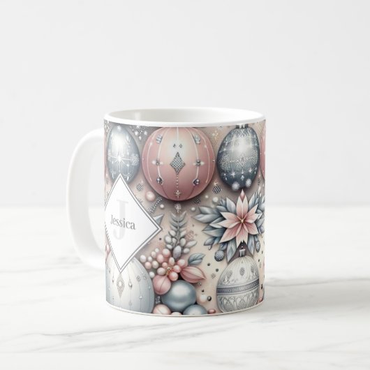 Mug Baubles de Noël initial en argent et rose personna (Devant gauche)