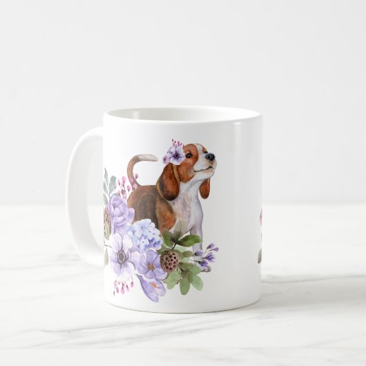 Mug Beagle entouré de fleurs d'aquarelle luxuriante (Devant gauche)