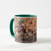 Mug Beau canard à bois marchant dans les bois (Devant gauche)