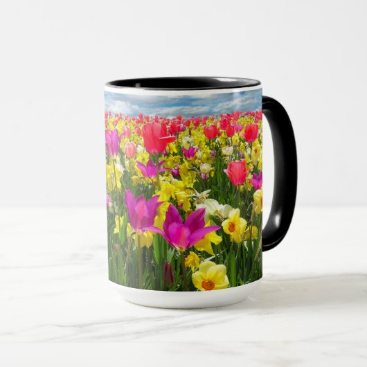 Mug Beau champ coloré de tulipe (Devant droit)