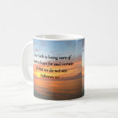 MUG BEAU HÉBREWS 11:1 DESIGN DE LEVER (Devant gauche)