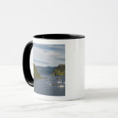 Mug Beau port et voiliers avec reflets dans (Devant gauche)