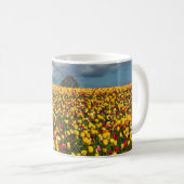 Mug Beautiful Tulip Field (Devant droit)