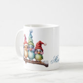 Mug Beaux oiseaux imaginaires avec casquettes de Noël. (Devant gauche)