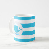 Mug Bébé bleu baleine de plage ajouter nom monogramme (Devant gauche)