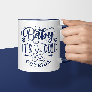 Mug Bébé il fait froid dehors bleu marine Noël