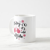 Mug Bébé il fait froid dehors mignonnes mitaines hiver (Devant gauche)