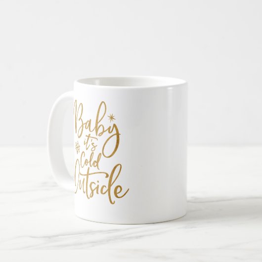 Mug Bébé, il fait froid en dehors de Gold Script White (Devant gauche)