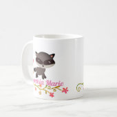 Mug Bébé mignon Raccoon avec fleurs (Devant gauche)