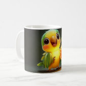 Mug bébé perroquet vert et jaune tenant un an (Devant gauche)