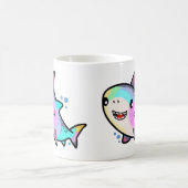 Mug Bébé requin Kawaii adorable avec des pastels arc-e (Centre)