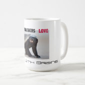 Mug Bébés d'amour de blaireaux de miel avec des (Devant droit)