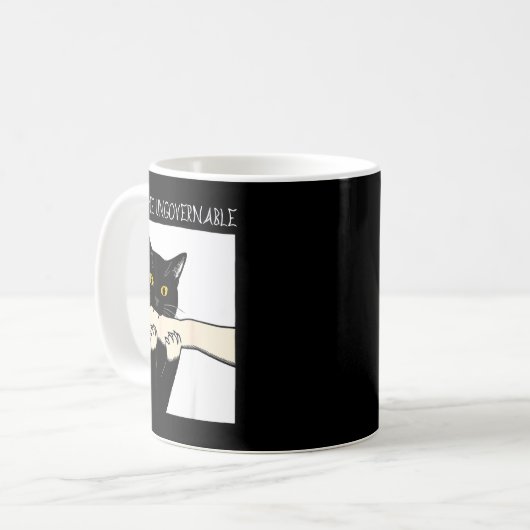 Mug Become Ungovernable - Black Cat Biting Hand Funny (Devant gauche)