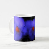 Mug Belle floraison de crocus bleu pourpre (Devant gauche)