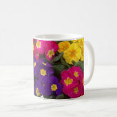 Mug Belles fleurs de Polyanthus brillantes (Devant droit)