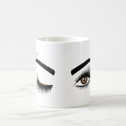 Mug Belles longues cils aux yeux clignotants avec cour (Centre)