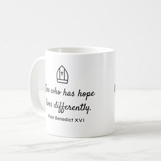 Mug Benoît XVI cite : (Devant gauche)