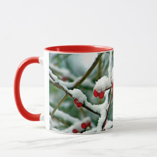 Mug Berries rouges dans la neige 2025 (Gauche)