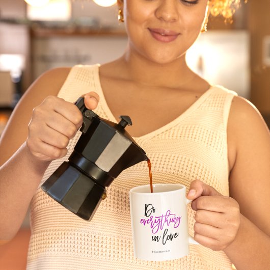 Mug Bible verset Faire tout en amour