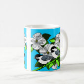 Mug Bickadee Parmi Les Fleurs De Dogwood (Devant droit)
