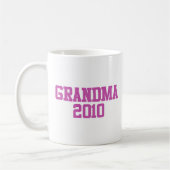 Mug Bientôt Grand-mère en 2010 (Gauche)