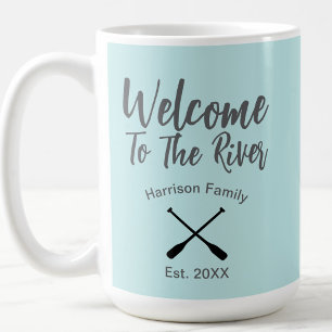 Mug Bienvenue à la rivière nom de famille personnalisé
