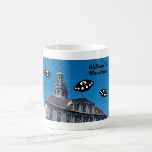 Mug Bienvenue à Maastricht. Les ovnis vous souhaitent