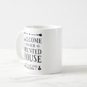 Mug Bienvenue Dans Notre Maison Hantée (Devant gauche)