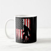 Mug Bigfoot 4 juillet Drapeau Américain Patriotique Ro (Gauche)