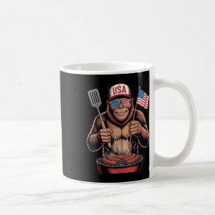 Mug Bigfoot BBQ 4 juillet drôle de Sasquatch patriotiq