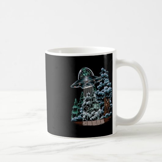 Mug Bigfoot Hiding From Alien (Droite)