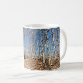 Mug Bigfoot marchant dans les bois (Devant droit)