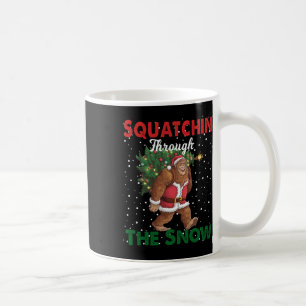 Mug Bigfoot Noël Drôle Squatchin À Travers La Neige