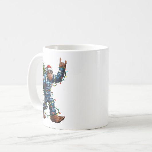 Mug Bigfoot Sasquatch Christmas Tree Santa Hat Lights (Devant gauche)
