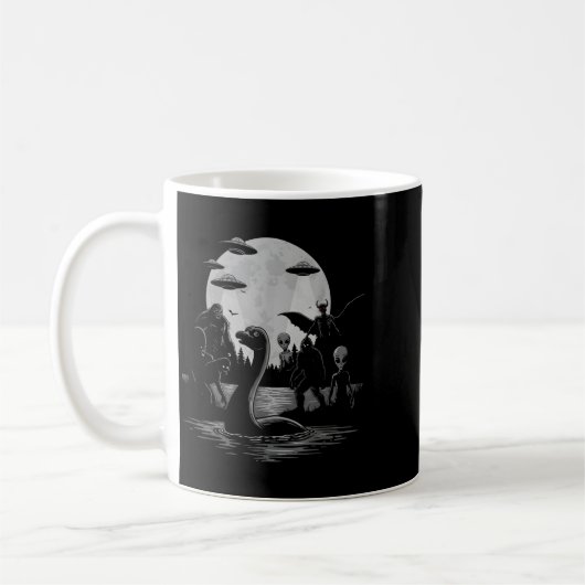 Mug Bigfoot Ufo Loch Ness Monster Mothman And Aliens! (Gauche)