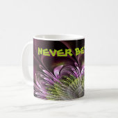 Mug Bijoux en forme de fleur fractale violet-rouge (Devant gauche)