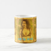 Mug bikini fille marcher sur la plage (Centre)