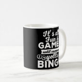 Mug Bingo Yells Funny Bingo Caller Outfit Bingo Playe (Devant droit)