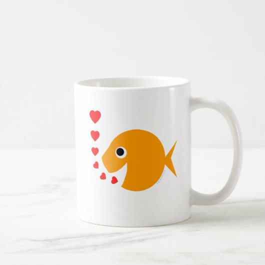 Mug Bisous de caricature de poisson d'or joyeux dans l (Droite)
