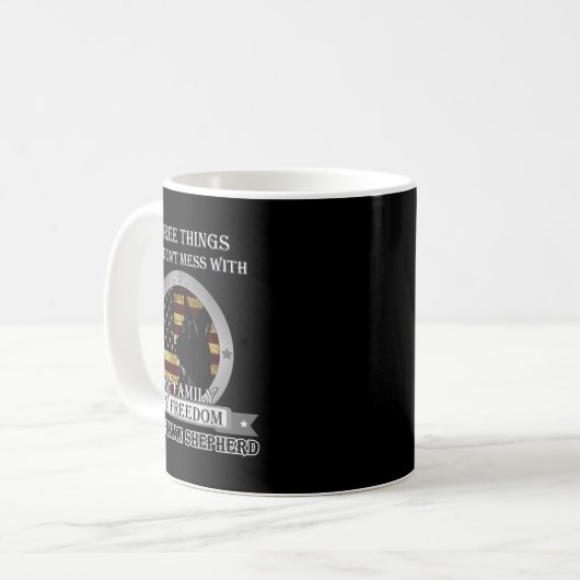 Mug Black German Shepherd American Flag Three Things Y (Devant gauche)