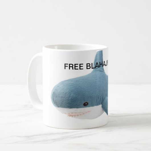 Mug Blahaj gratuit (Devant gauche)